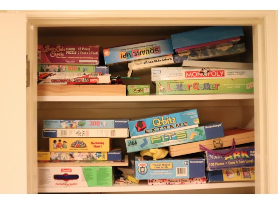 Assorted Vintage Kids Games & Puzzles