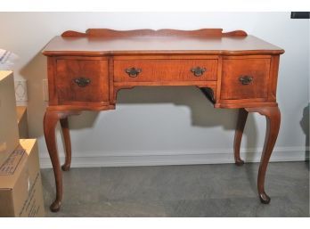 Wood Desk With Queen Anne Legs Quality Piece With Tongue & Groove Woodwork On The Drawers