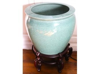 Very Pretty Seafoam Green Planter With A Crackle Finish Includes A Wood Stand