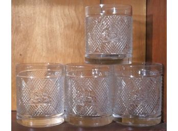 Set Of 4 Bar Glasses With Etched Design & Baronial Crest