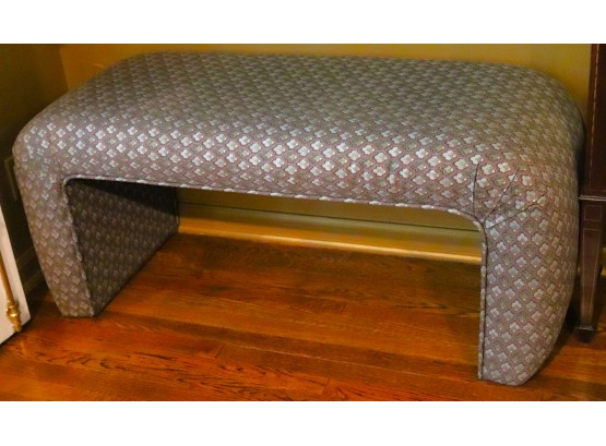 Waterfall Style Upholstered Bench In Excellent Condition