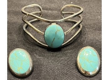 STERLING SILVER AND TURQUOISE OPEN BRACELET PLUS PAIR OF TURQUOISE EARRINGS