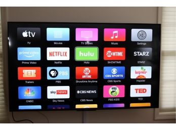 Sony 70 Smart Tv Serial Number 4021129/Model Kd-70x690e 2017 Includes Wall Mount Bracket, Apple Tv, Remote