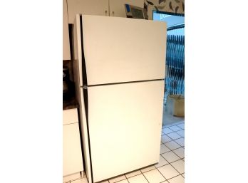 RCA Refrigerator - Mtx25g