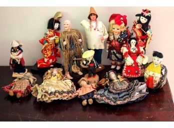 Collection Of Vintage Handmade Travel Dolls Assorted Sized Pieces