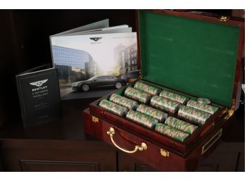 High End Casino Da Vinci Las Vegas Poker Chip Set In A Burlwood Style Box With Brass Handles & Bentley Book