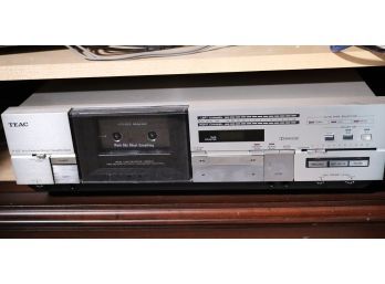Teac - R-555 Auto Reverse Stereo Cassette Deck, Tested In Working Condition