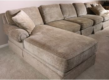 Pearson 3-Piece Open Weave Chenille Sectional Sofa With A Chaise Extension & Accent Pillow, Very Comfortab
