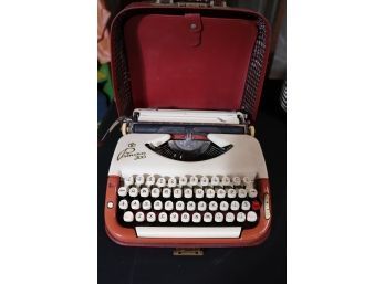 Vintage Princess 300 German Typewriter With Case