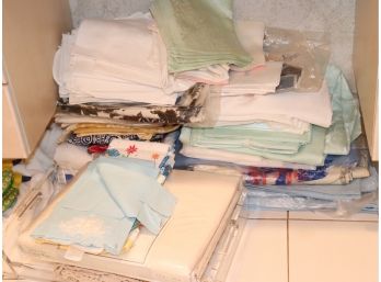 Mixed Lot Of Assorted Linens
