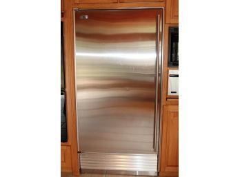 601 R/ S  Refrigerator System By Sub Zero
