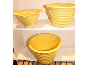 Brilliant Yellow 1930s Italian Lead Glazed Earthenware Bowl With Ribbed Body & Ruffled Rim Includes 2 Pl