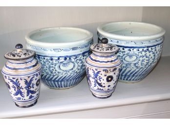 Pair Of Vintage Asian Style Blue & White Planters & 2 Deruta, Italy Covered Jars