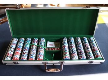 Boxed Set Of Poker Chips In Like New Condition