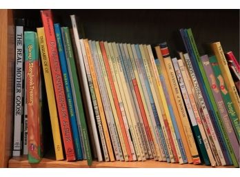 Assorted Children's Books Titles Include Sesame Street Book Club And Dr. Seuss