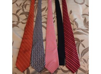 Lot Of Assorted Mens Ties Includes Vineyard Vines, Brooks Brothers, And Banana Republic