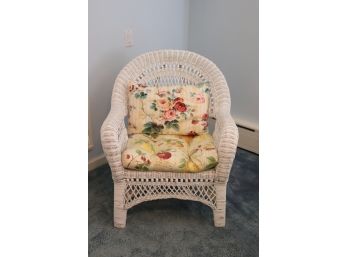 Wicker Day Chair With Pillow