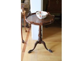 Antique Wood Pie Crust End Tray Table With Carved Claw Feet & Royal  Crown Floral Bowl