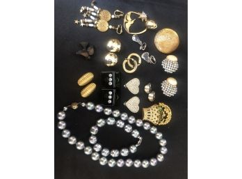 Women's Jewelry Includes Nettie Rosenstein Signed Pin