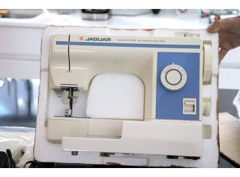 Jaguar Sewing Machine Model 444