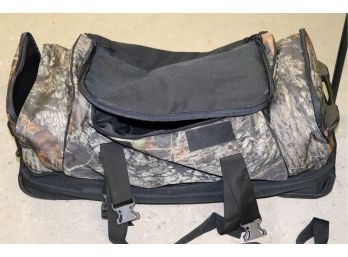 Hunters Mossy Oak Duffle Bag With Wheels