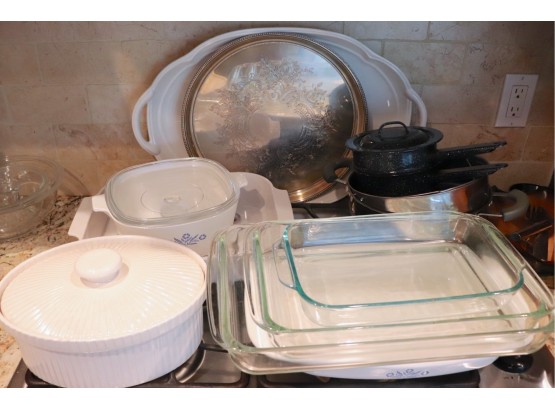 Mixed Lot Of Assorted Pyrex Baking Pans, Corning Ware & More