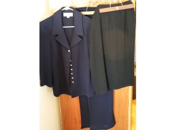 Women's St. John Navy Blue Pants Suit Size 12