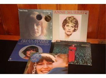Mixed Lot Of Assorted Records Artist Include Anne Murray And Helen Reddy