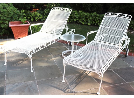 Set Of 2 Quality Metal Outdoor Lounge Chairs With Floral Detail Includes Side Table