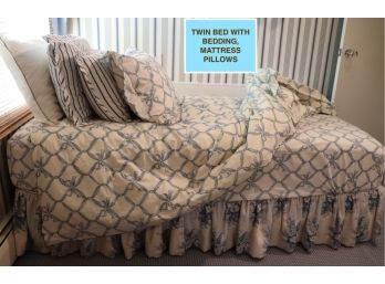 Twin Bed With Bedding, Sealy Mattress And Pillows, Bedding Made In Italy