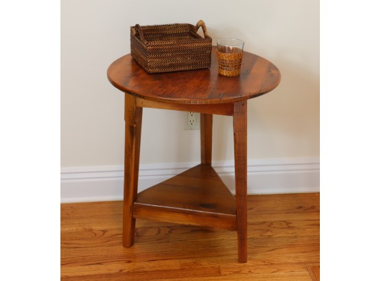 Country Style Wood 3 Leg Round Side Table With Accessories