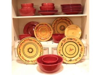 Terre Provence Made In France Mustard Yellow Set Of 5 Decorative Plates & Set Of 12 Sausalito Pottery Barn Din