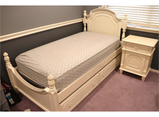 Thomasville Twin Size Bed With Mattress And Nightstand
