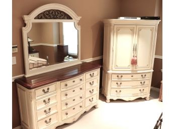 Thomasville Impressions Country Style Bedroom Set With Dark Wood Finished Tops