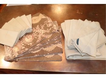 Ralph Lauren Beige Tablecloth With 12 Matching Napkins & Place Mats