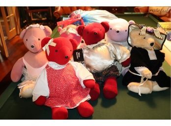 Mixed Lot Of Assorted Stuffed Bears Includes William Shakesbear & Alice Vanderbear