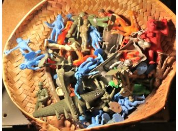 Vintage Lot Of Assorted Plastic Soldiers, Space Soldiers, & Monkeys