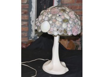 Vintage Hoosin Seashell Style Table Lamp With Molded Base And Pull Chain