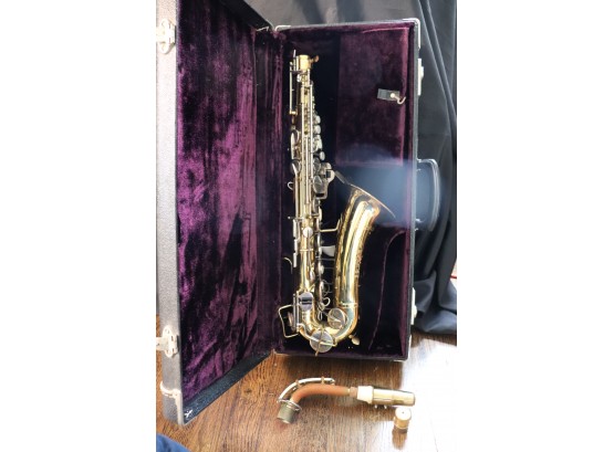 Buescher Aristocrat Student Saxophone