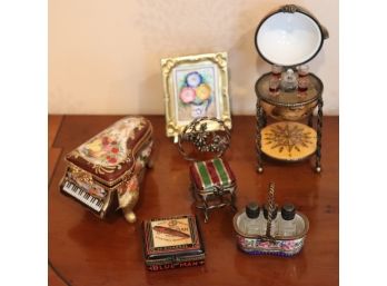 Collection Of 6 Beautiful Limoge Boxes  
