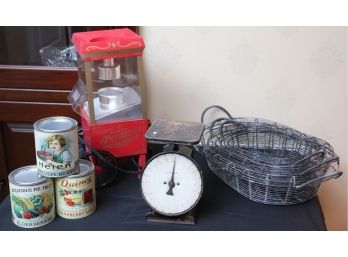 Mini Electric Popcorn Maker With Vintage Kitchen Decorative Accessories