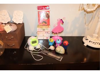 Mixed Lot For Children Includes Kitten Jewelry Box, Small Pink Jewelry Stand & More