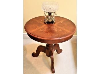Beautiful Inlay Wood Pedestal Round End Table