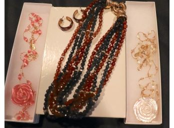 Vintage Assorted Mother Of Pearl & Beaded Necklaces