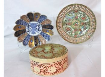 Vintage Hand Painted Asian Tabletop Accessories