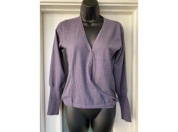 Bruno Cucinelli Fabulous Cashmere Lavender/purple Sweater Size Small With Decorative Buttons At The Neck Line