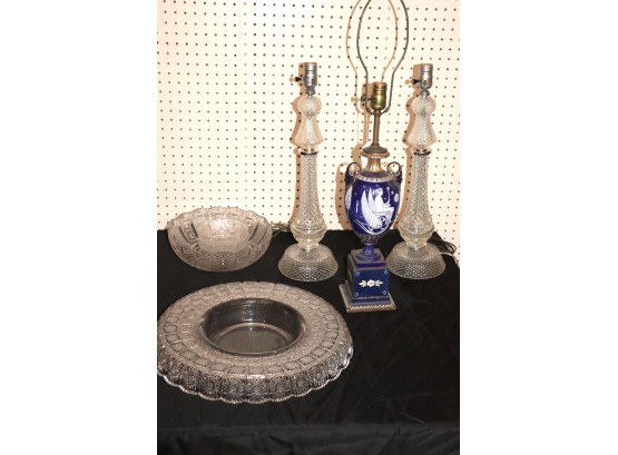 Crystal Centerpiece With Detailed Etched Design And Decorative Lamps