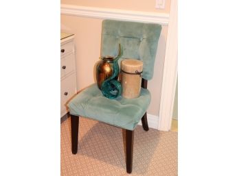 Turquoise Velvet Side Chair With Grid Button Tufting & Decorative Accessories