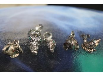 COLLECTION OF QUALITY STERLING SILVER CHARMS INCLUDES HEAVY JAI ALLIGATOR 1' LONG WITH 14KT ACCENT & ELEPH