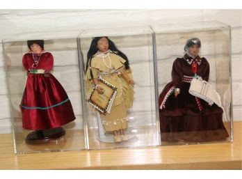 3 COLLECTORS NATIVE AMERICAN DOLLS WITH DISPLAY CASES INCLUDING SANDY DOLLS LIMITED EDITION PRINCESS SERIES DO